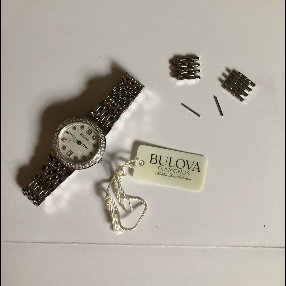 bulova women’s watch - Picture 3 of 4